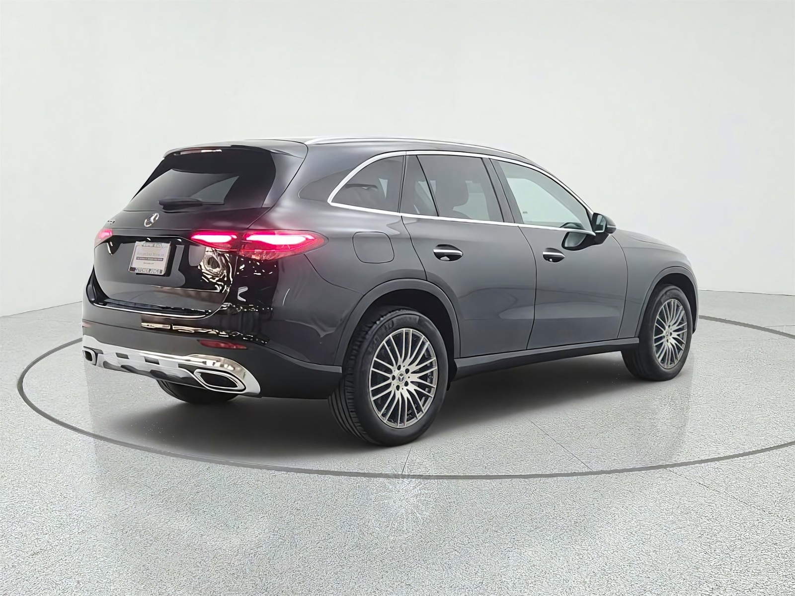 Used 2024 Black Mercedes-Benz GLC 300 SUV image 5