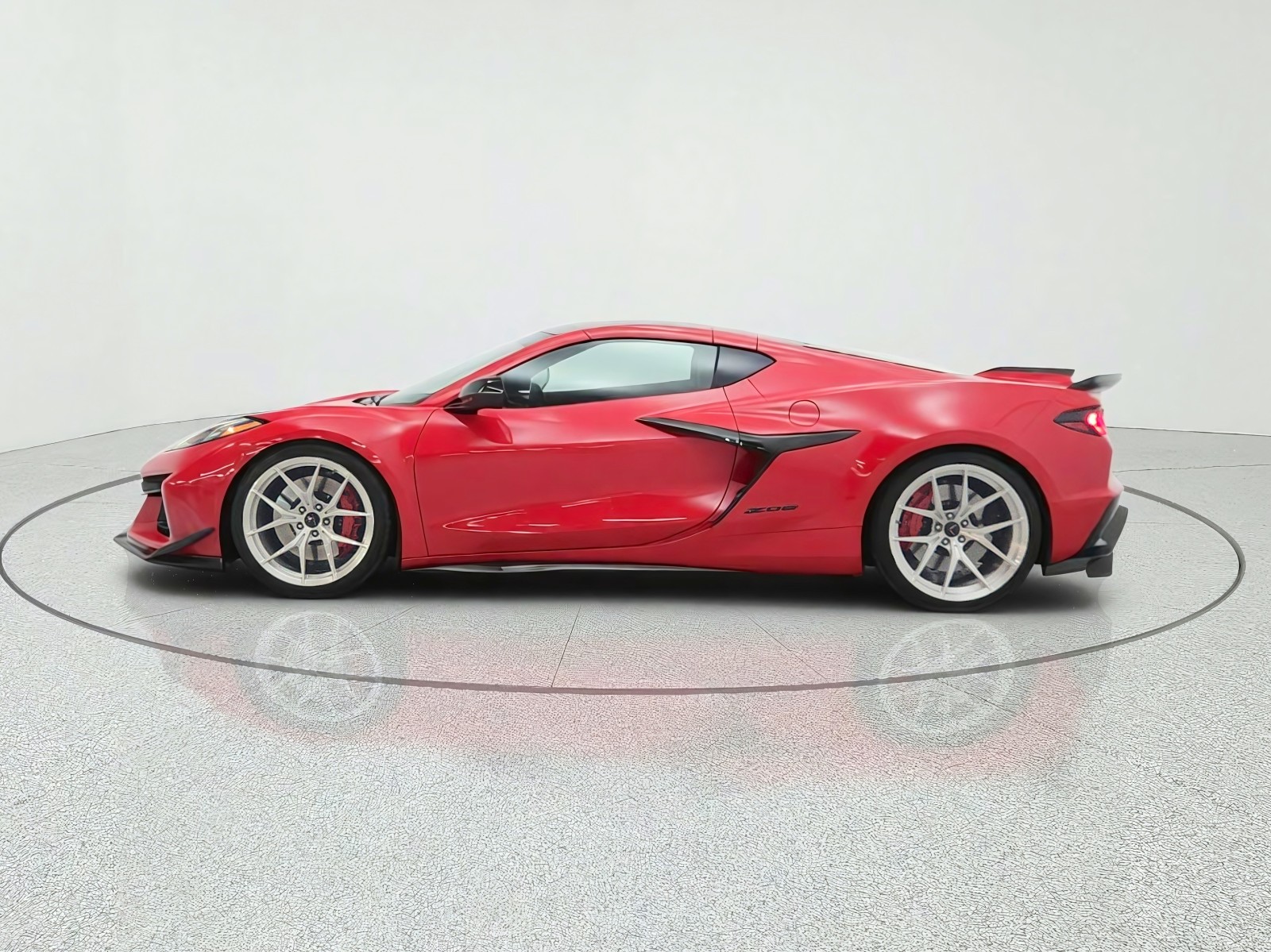 Used 2023 Torch Red Chevrolet 2dr Z06 Cpe w/1LZ image 8