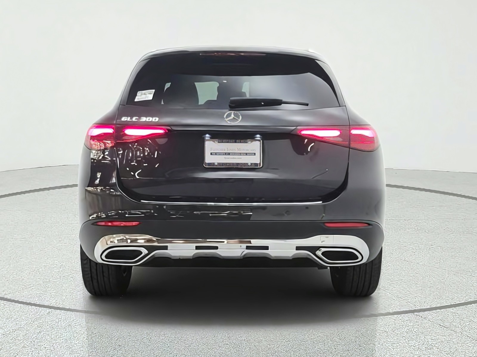 New 2027 Graphite Grey Metallic Mercedes-Benz GLC 300 SUV image 6