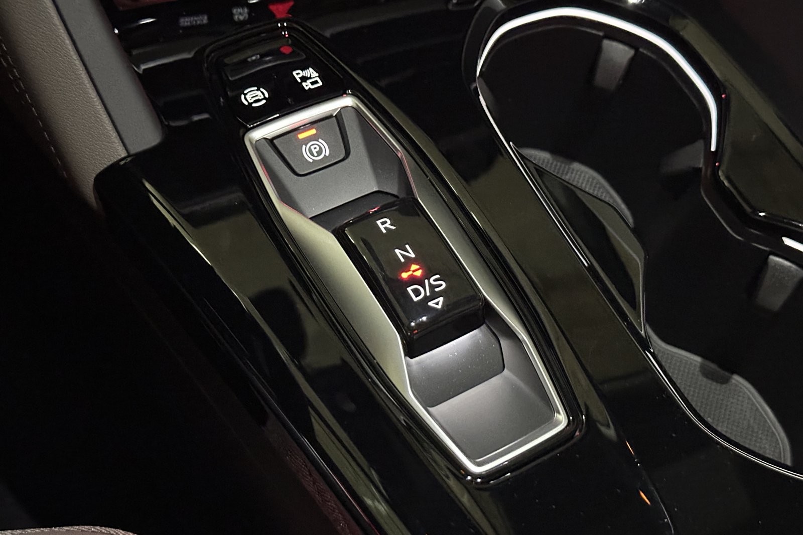 New 2026 Tambora Gray Metallic Audi Premium Plus 2.0 TFSI quattro image 21
