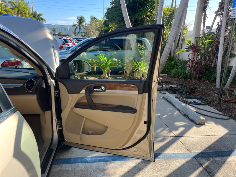 2011 Buick Enclave 1 FL CXL-1 LOW MILES 64,303 SUV in ,