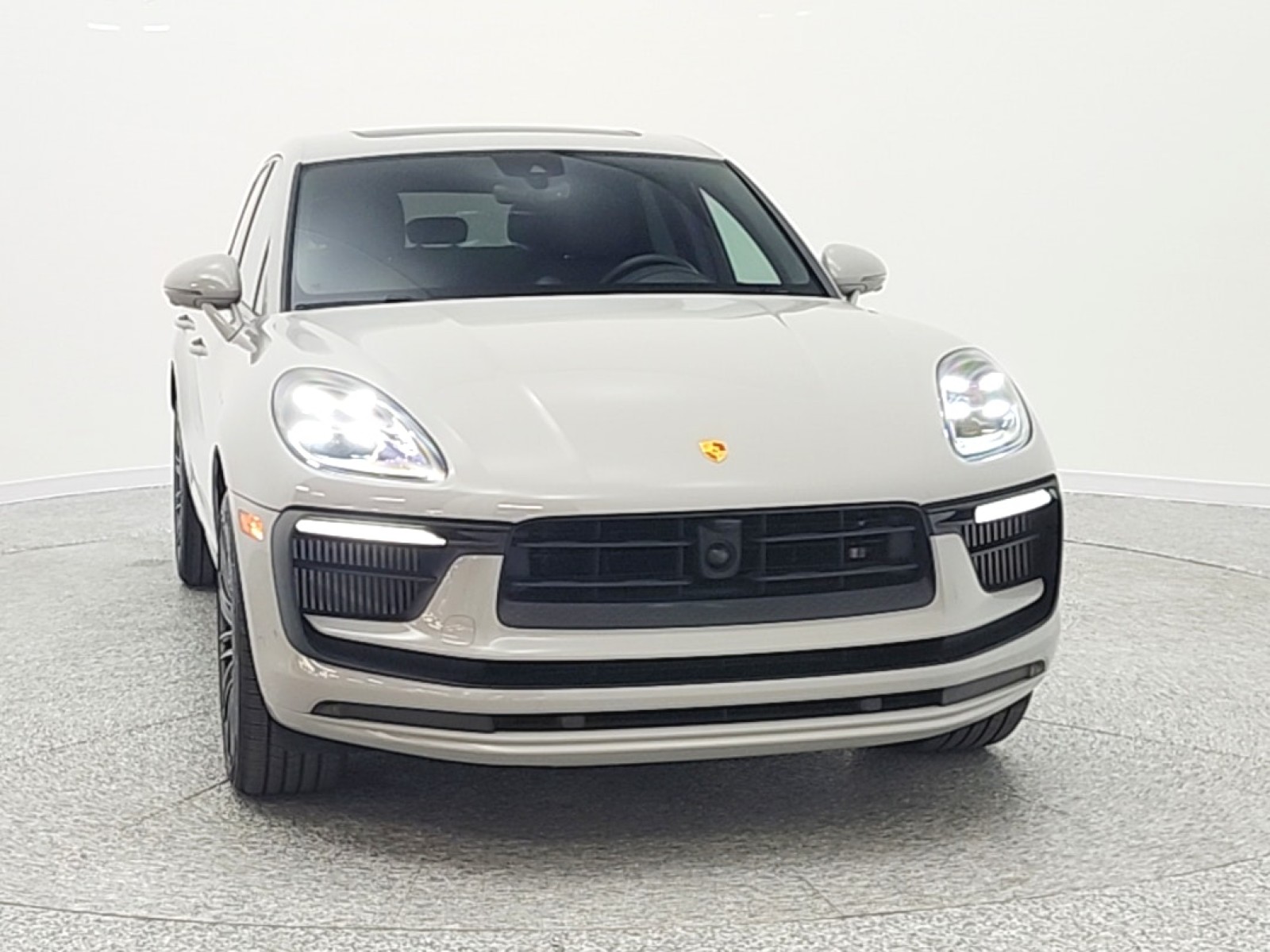 Used 2023 Chalk Porsche S AWD image 2