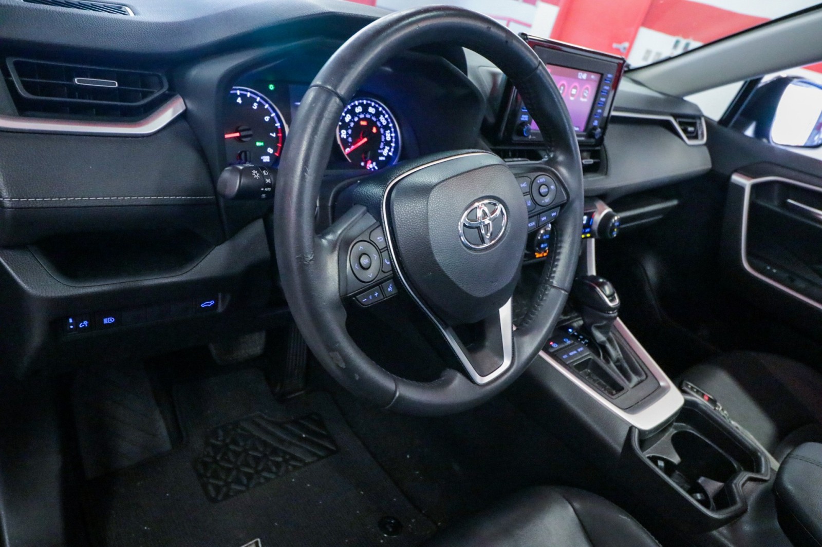 Used Car 2020 Toyota Rav4  Xle Premium For Sale Under $30,000 In Austin, Texas