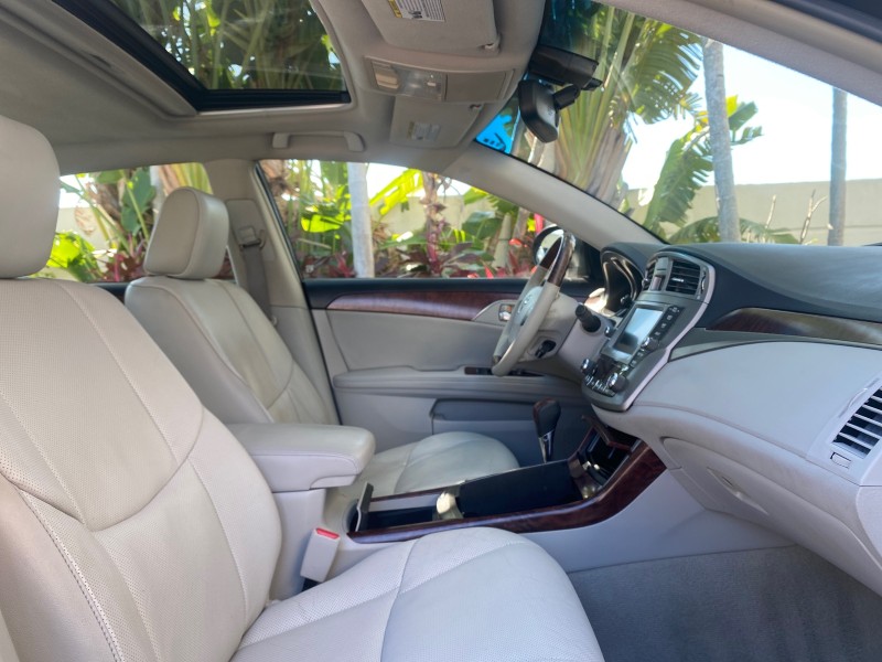 2011 Toyota Avalon Limited LOW MILES 80,879 in ,