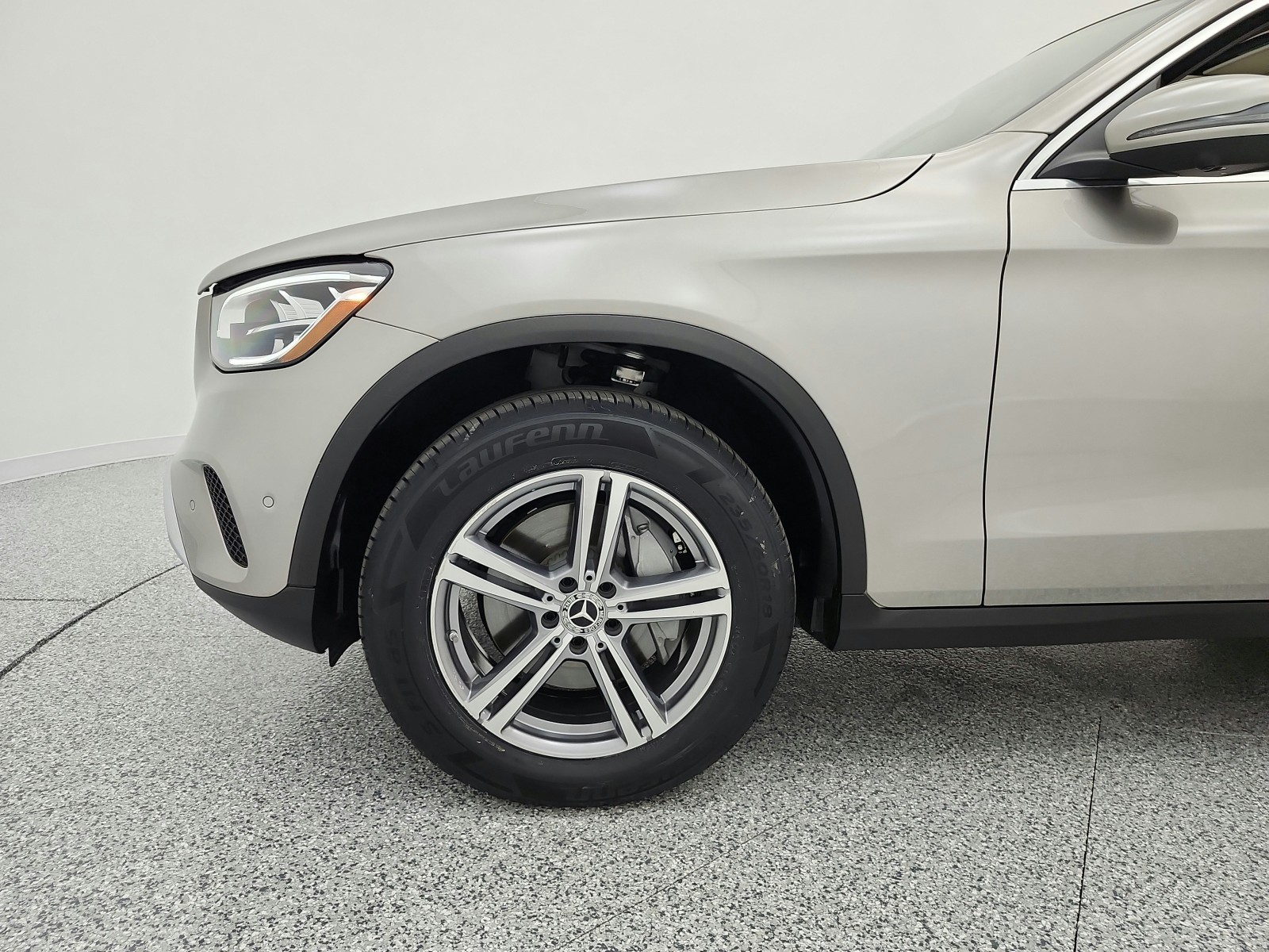 Used 2022 Mojave Silver Metallic Mercedes-Benz GLC 300 SUV image 24