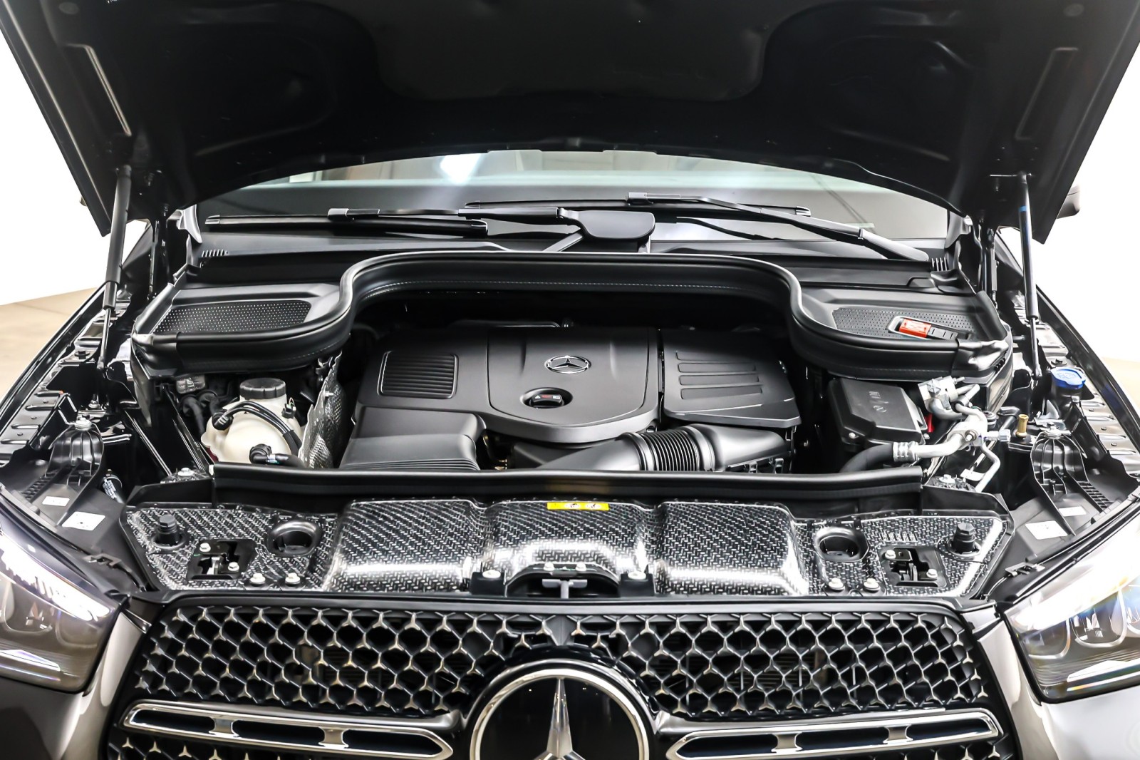New 2026 Obsidian Black Metallic Mercedes-Benz GLE 350 image 11