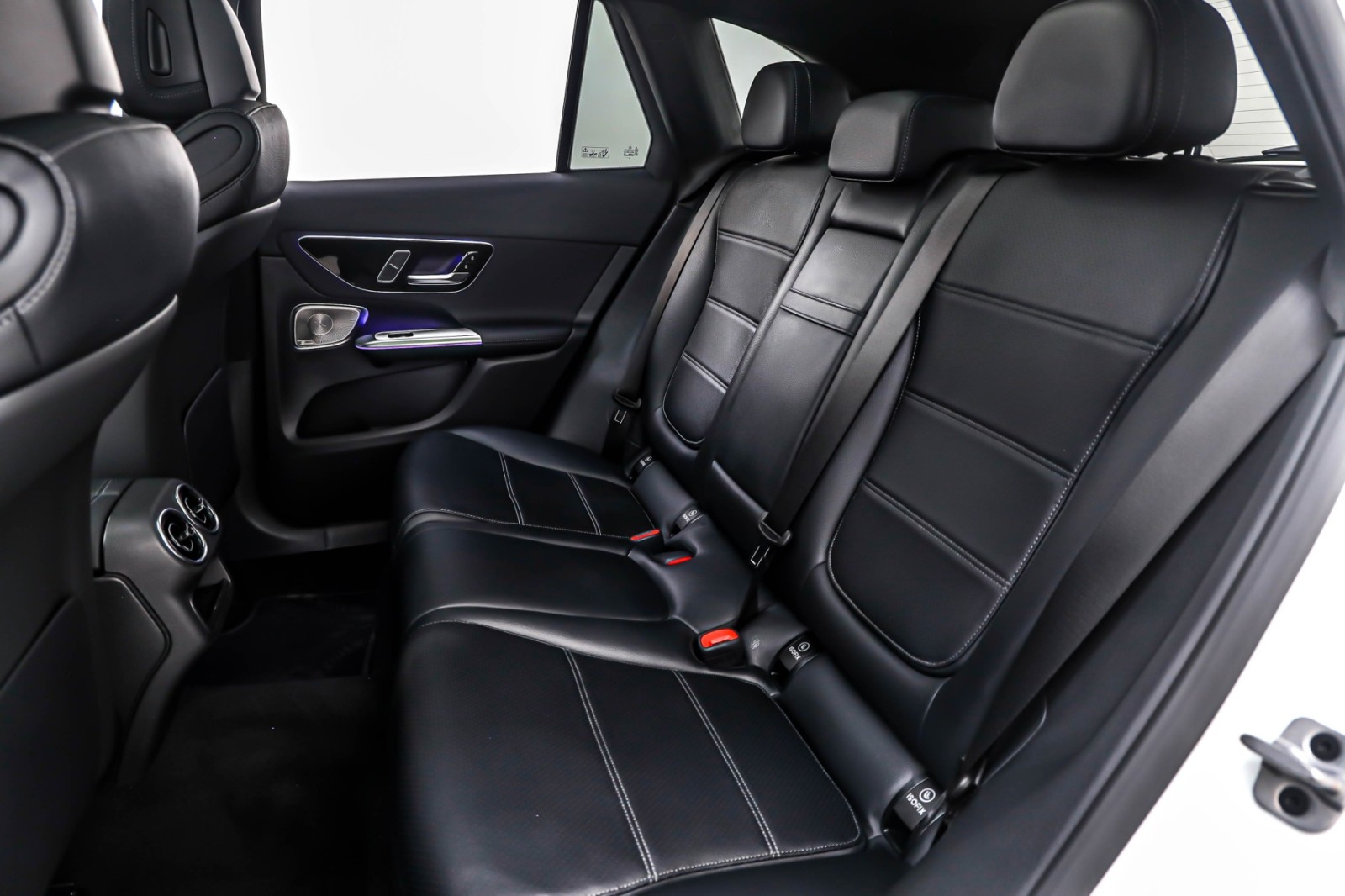 New 2026 Polar White Mercedes-Benz GLC 300 SUV image 8