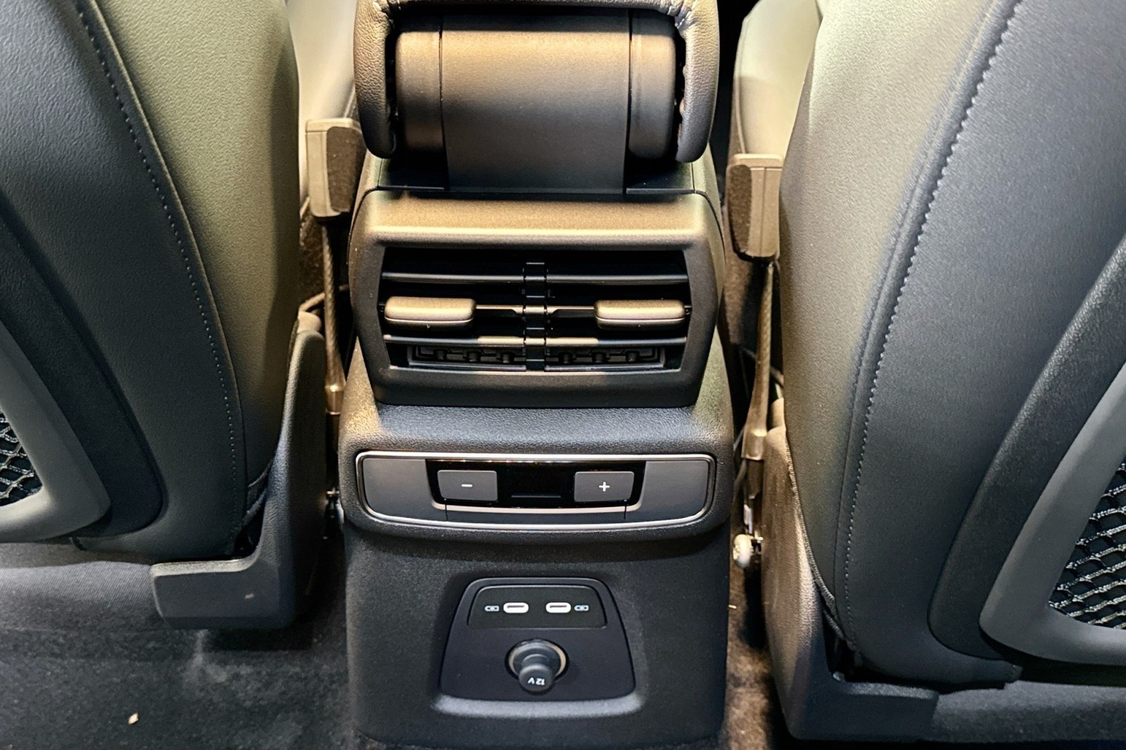 New 2026 Glacier White Metallic Audi Premium 55 quattro image 22