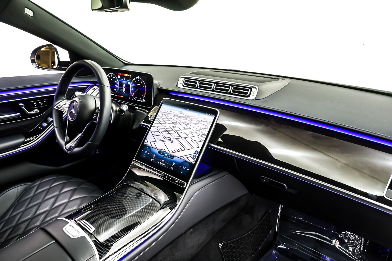 Certified Used 2022 MANUFAKTUR Diamond White Mercedes-Benz S 580 4MATIC® Sedan image 18