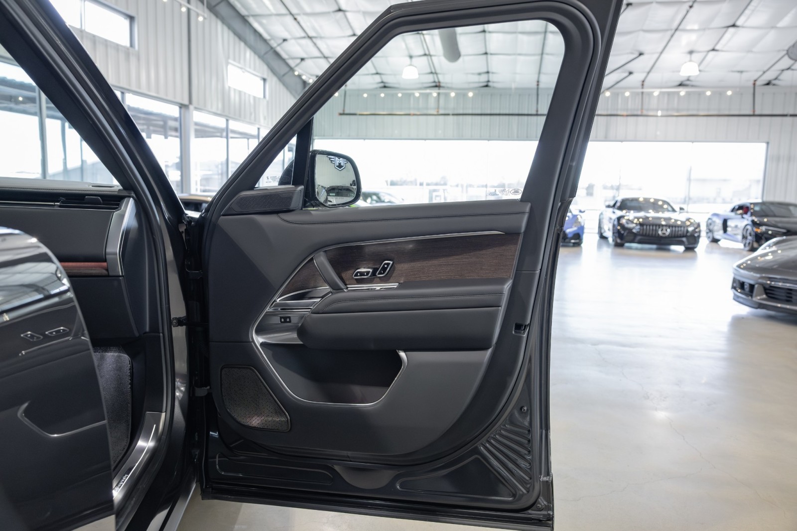 Used Car 2025 Land Rover Range Rover  Autobiography For Sale Under $170,000 In Boerne, Texas