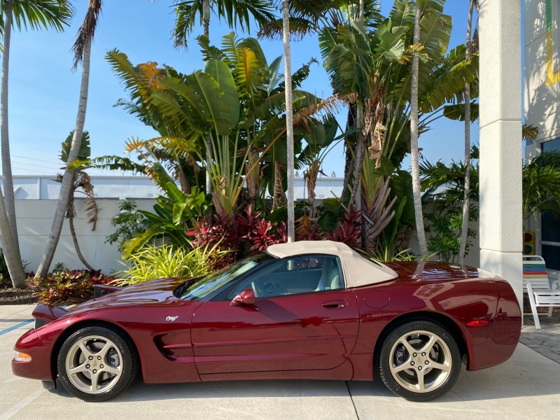2003 Chevrolet Corvette 50TH CONVERTIBLE LOW MILES 6,742 in , 