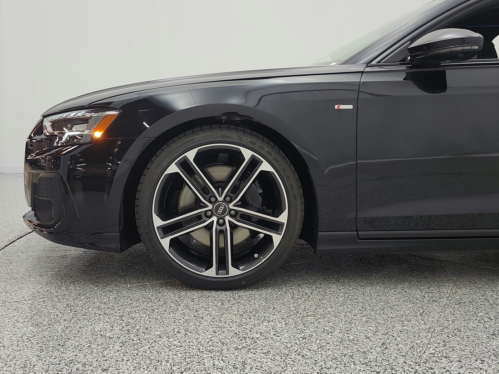 New 2026 Sebring Black Crystal Effect Audi L quattro image 25