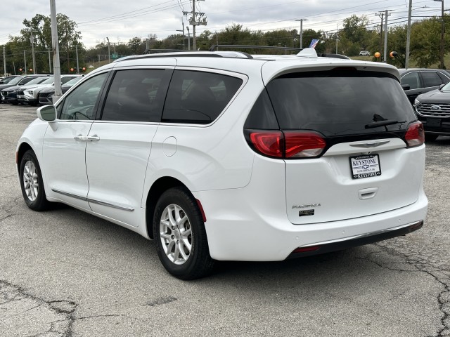 2020 Chrysler Pacifica Touring L 5