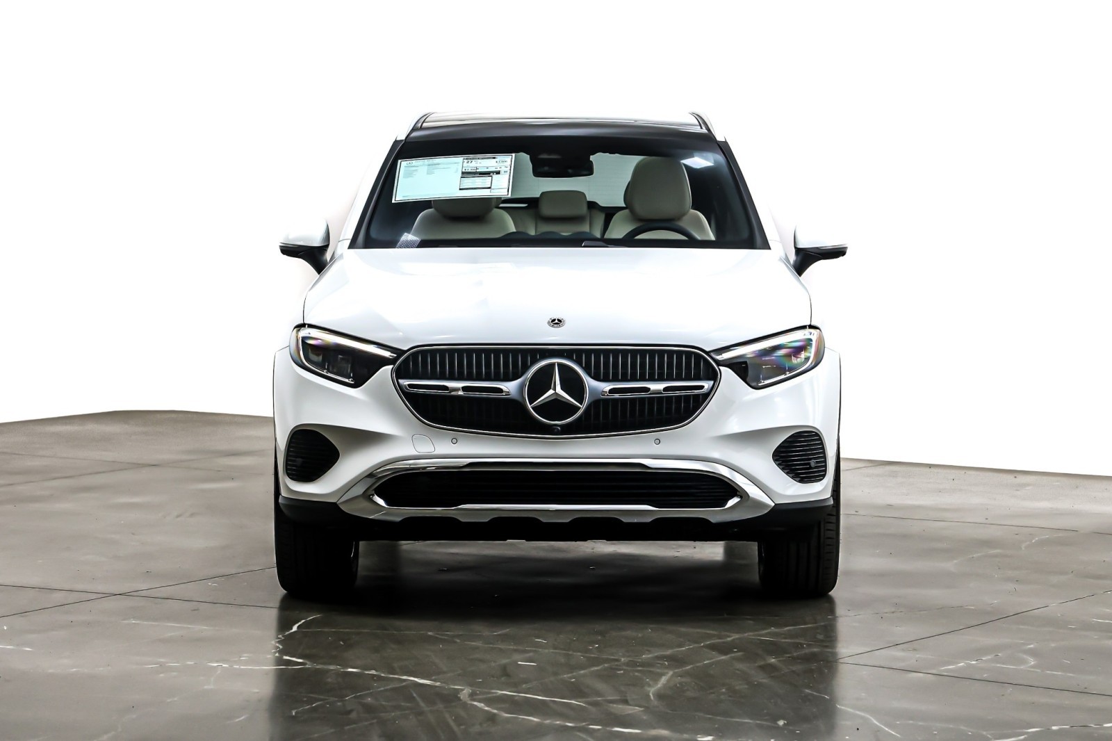 New 2026 Polar White Mercedes-Benz GLC 300 image 2