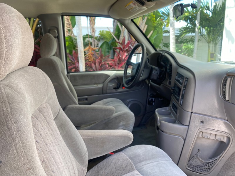 2005 Chevrolet Astro Passenger LT LOW MILES 67,376 1 OWNER in , 