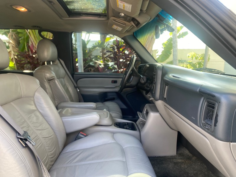 2001 Chevrolet Suburban LT Z71 1 FL 4WD 44 SERVICES NO ACCIDENTS in ,