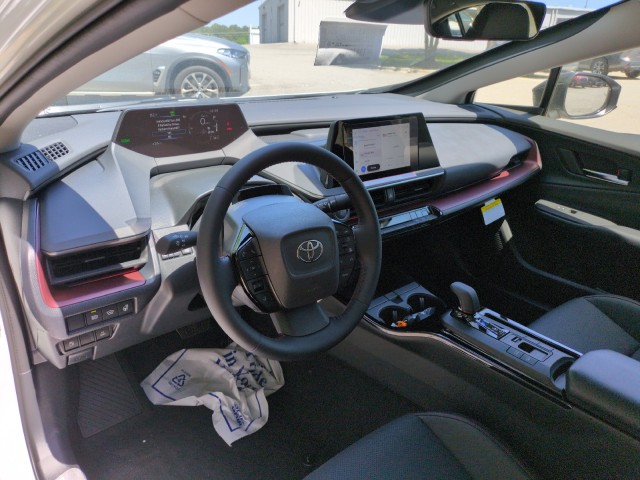 ToyotaPrius Plug-In Hybrid19