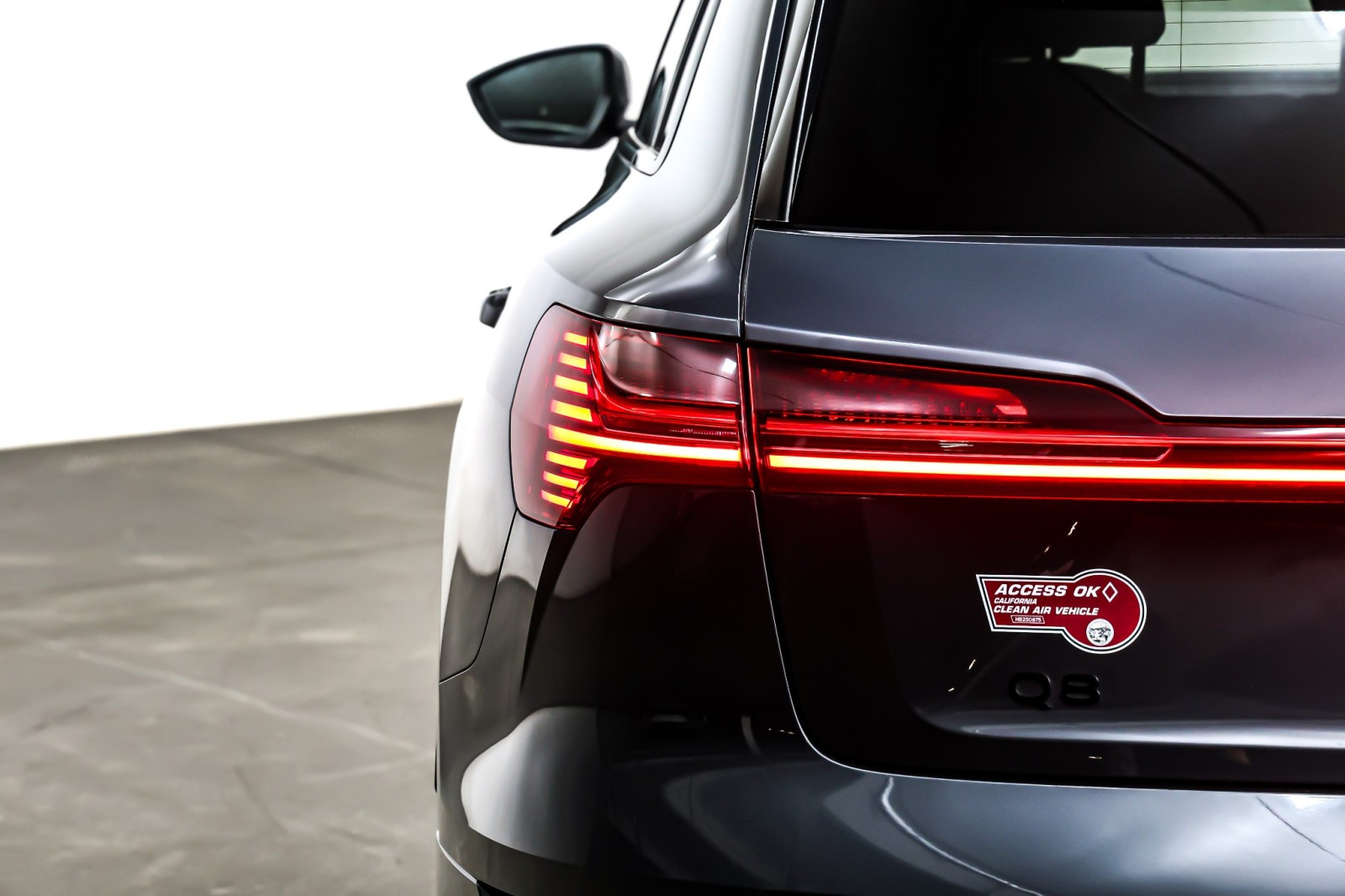 Used 2024 Manhattan Gray Metallic Audi Premium quattro image 16