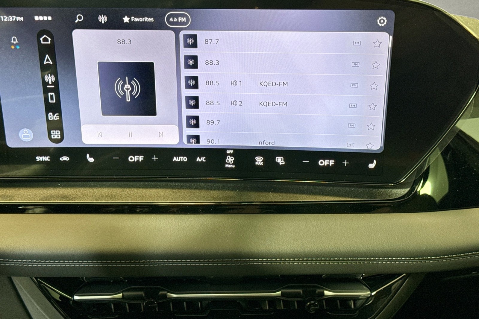 New 2027 Manhattan Gray Metallic Audi Premium quattro image 13