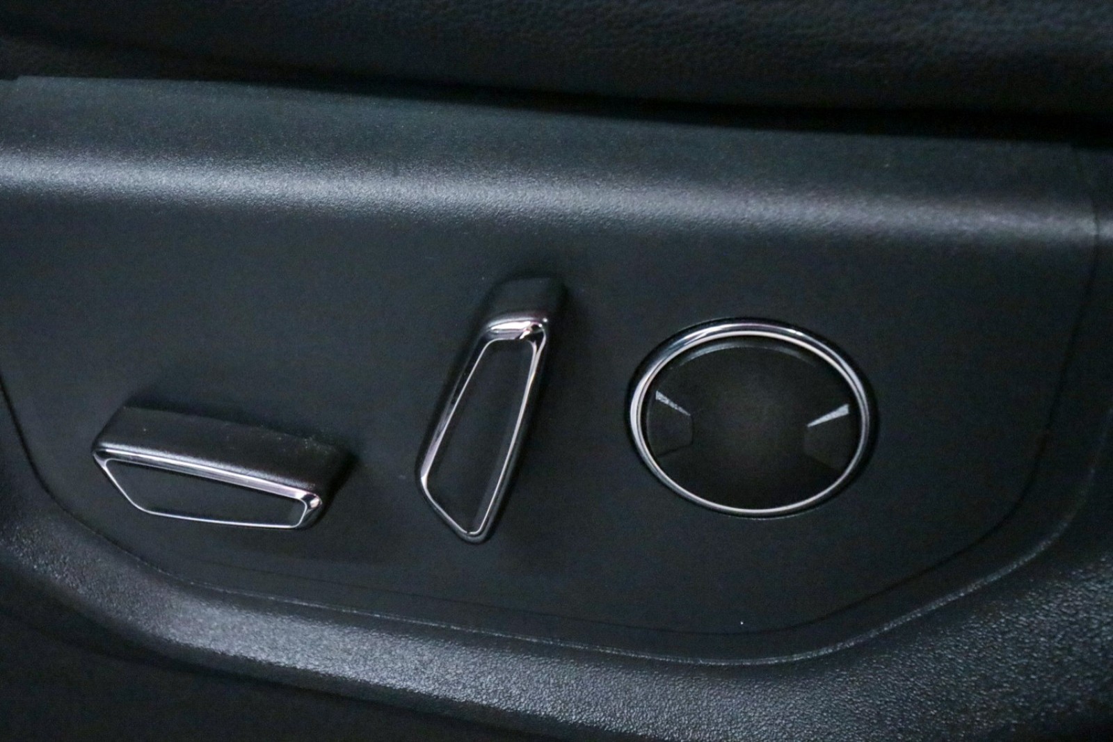 Used Car 2022 Ford Expedition Max  Limited For Sale Under $40,000 In Austin, Texas