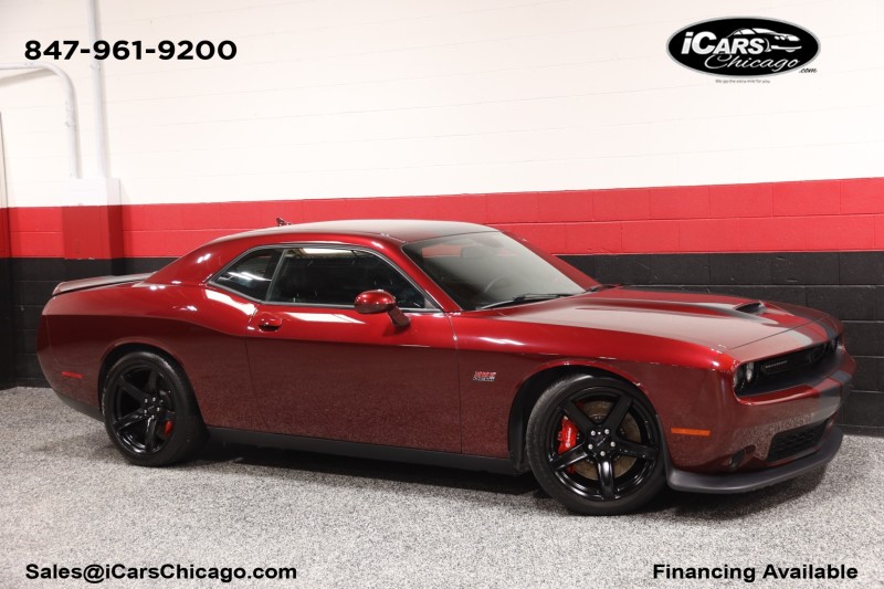 Redline Red Tricoat Pearl 2018 Dodge Challenger Coupe Rear-Wheel Drive Manual