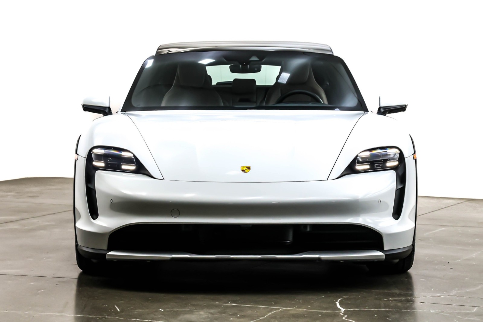 Used 2023 Carrara White Metallic Porsche 4 Cross Turismo AWD image 4