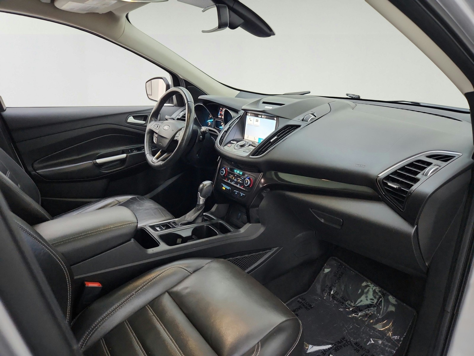 Used 2017 INGOT SILVER Ford Titanium image 29