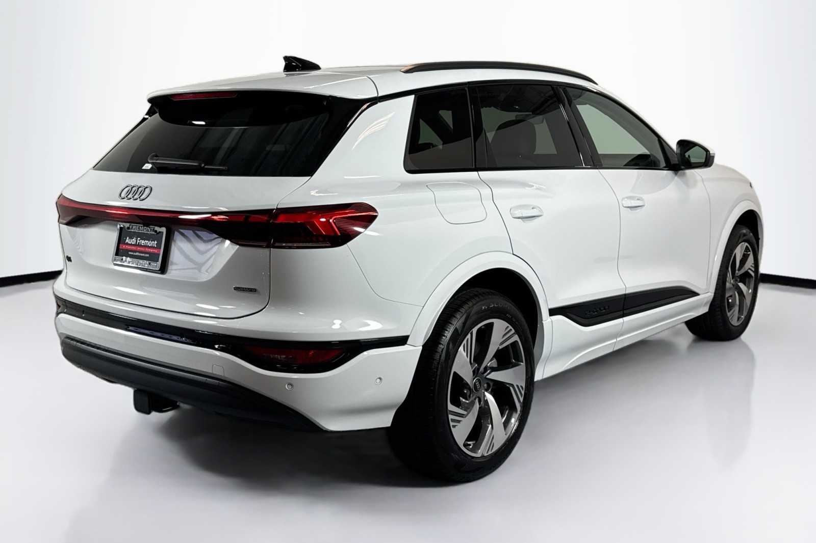 New 2025 Glacier White Metallic Audi Premium quattro image 5