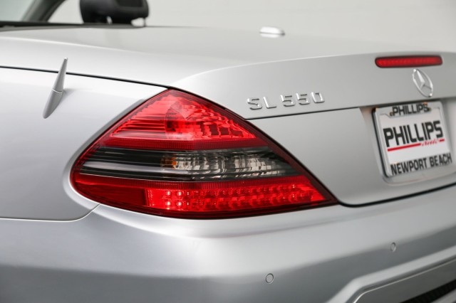 2009 Mercedes-Benz SL-Class V8 24