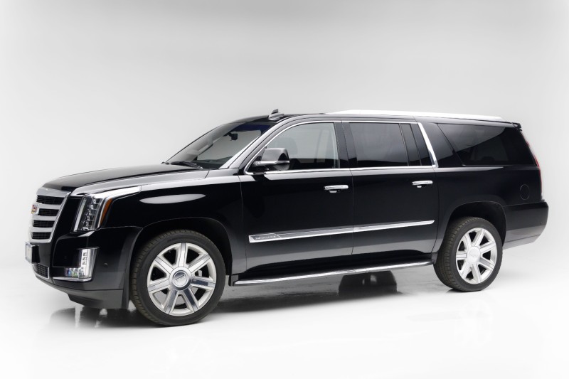 2018 Cadillac Escalade ESV Premium Luxury in , 