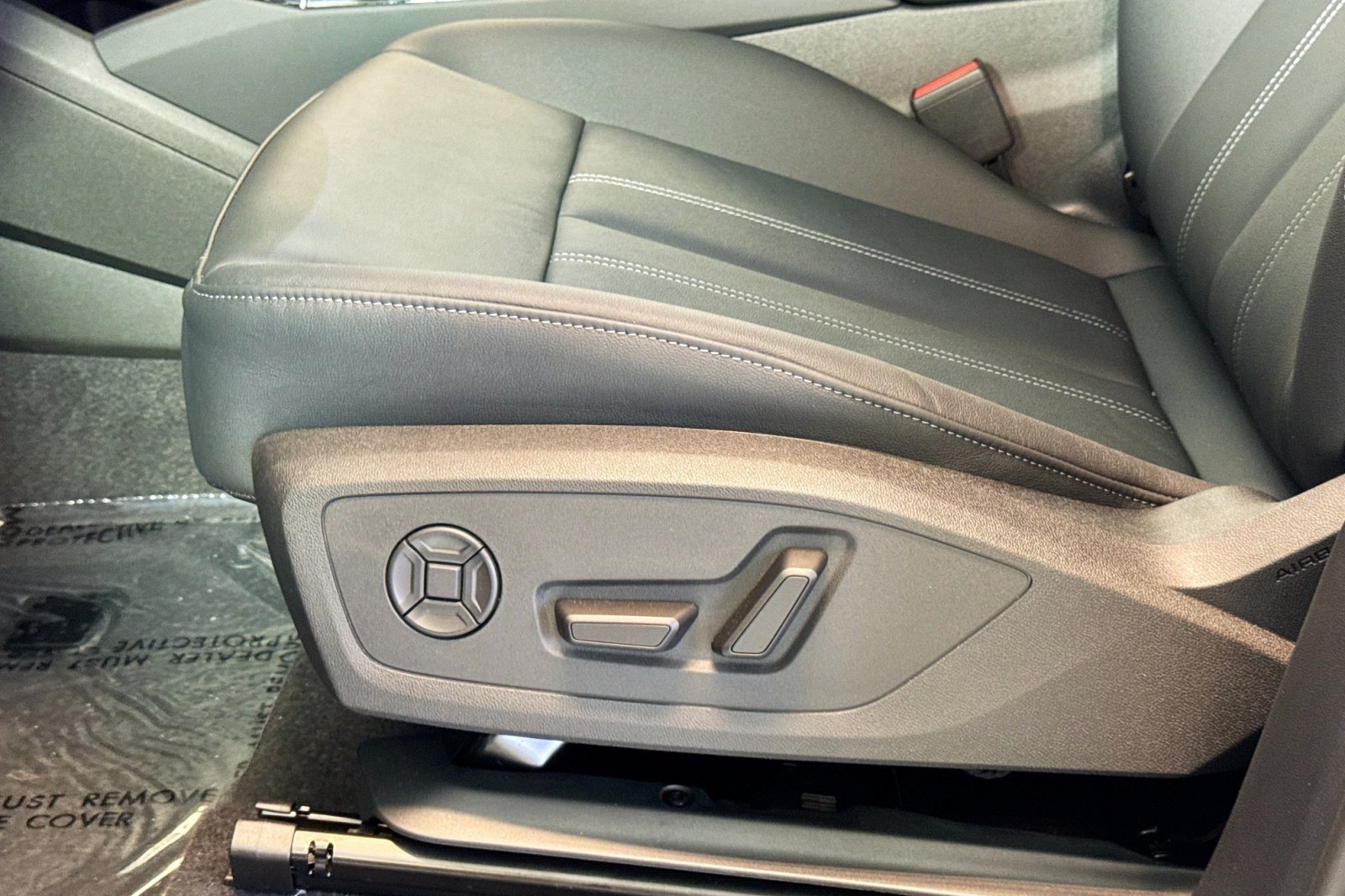 New 2025 Manhattan Gray Metallic Audi Premium quattro image 17