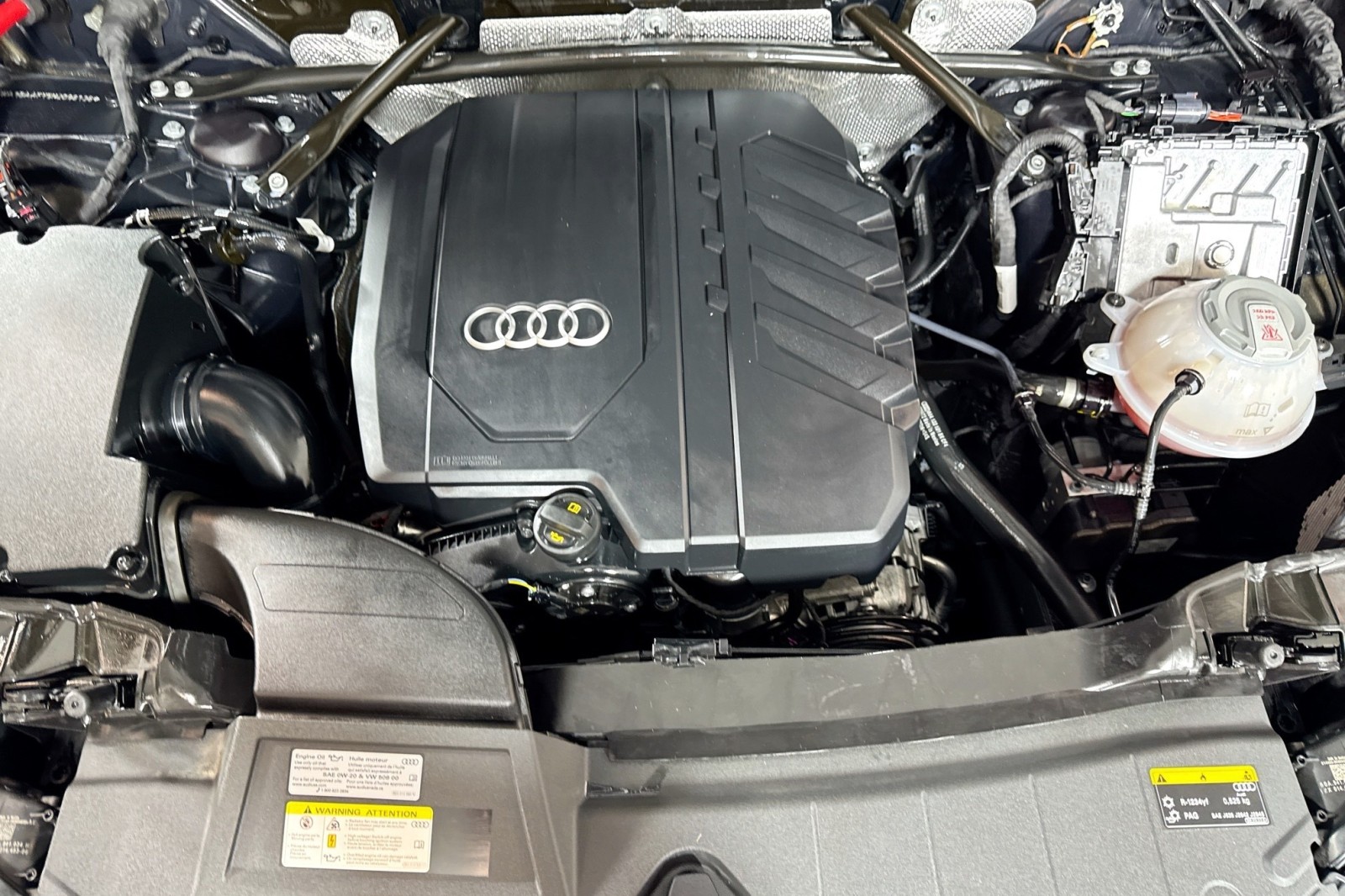 Used 2022 DAYTONA GRAY Audi S line Premium image 27