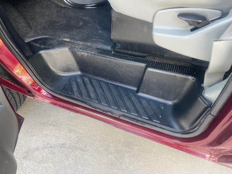 2006 Ford Econoline Wagon XLT 8 PASS LOW MILES 56328 in ,