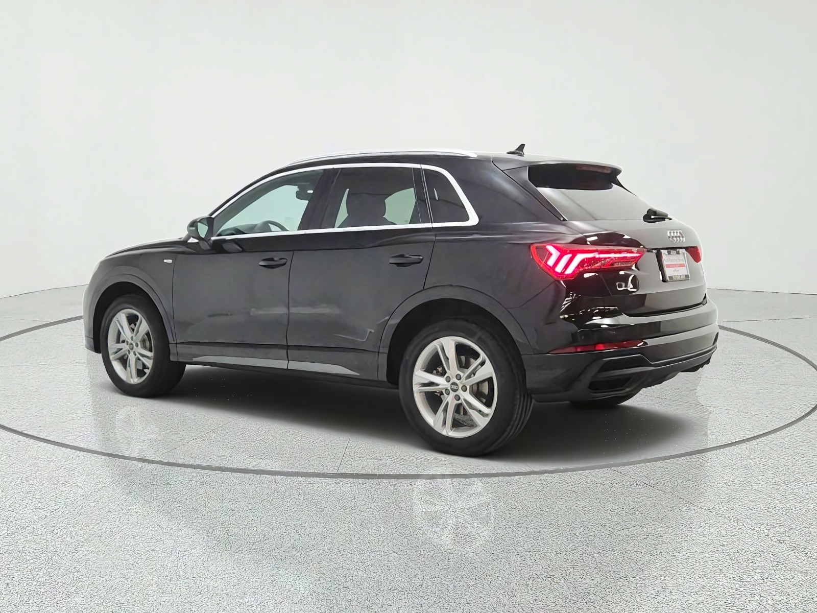 Used 2023 Mythos Black Metallic Audi S line Premium image 7