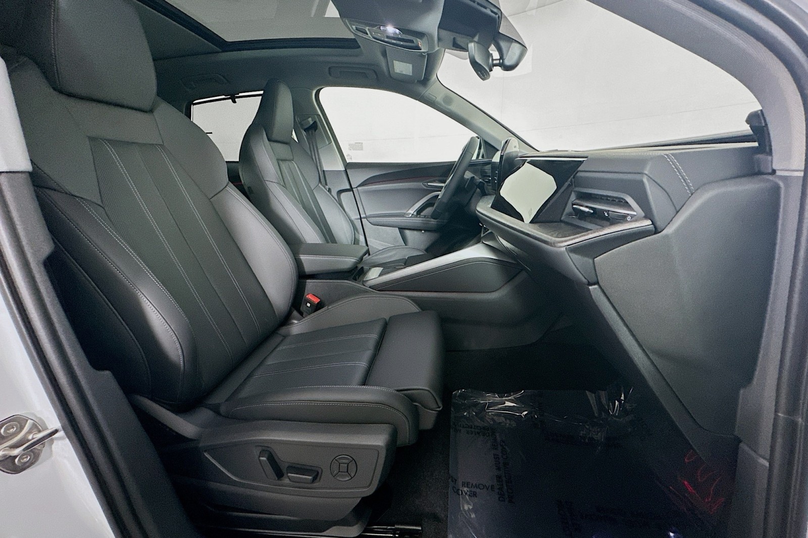 New 2025 Glacier White Metallic Audi Premium Plus image 8