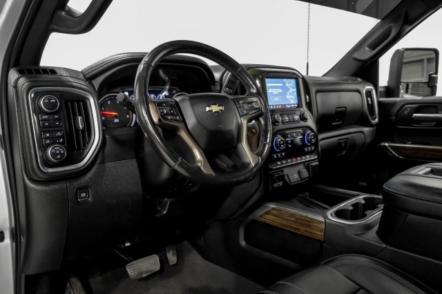 2022 Chevrolet Silverado 3500HD High Country 14