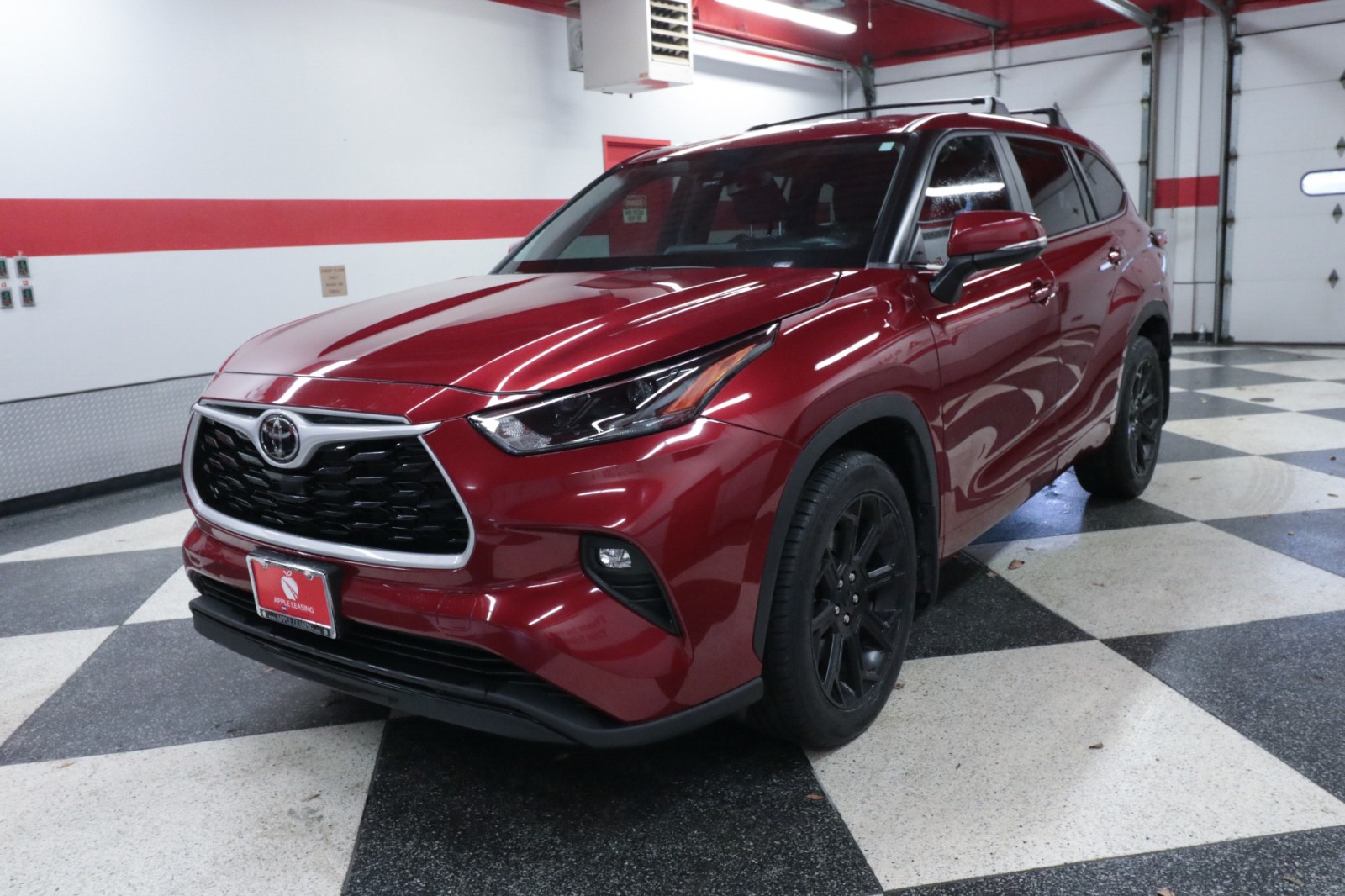 Used Car 2023 Toyota Highlander  Le For Sale Under $35,000 In Austin, Texas