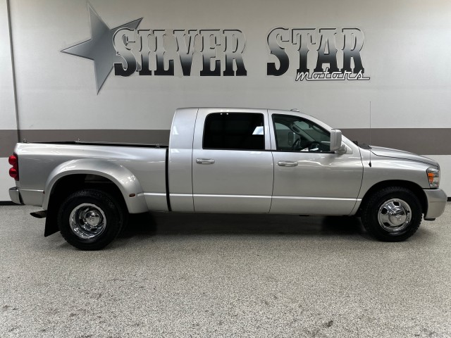 2007 Dodge Ram 3500 SLT DRW RWD Mega Cab 5.9L-Cummins in , 