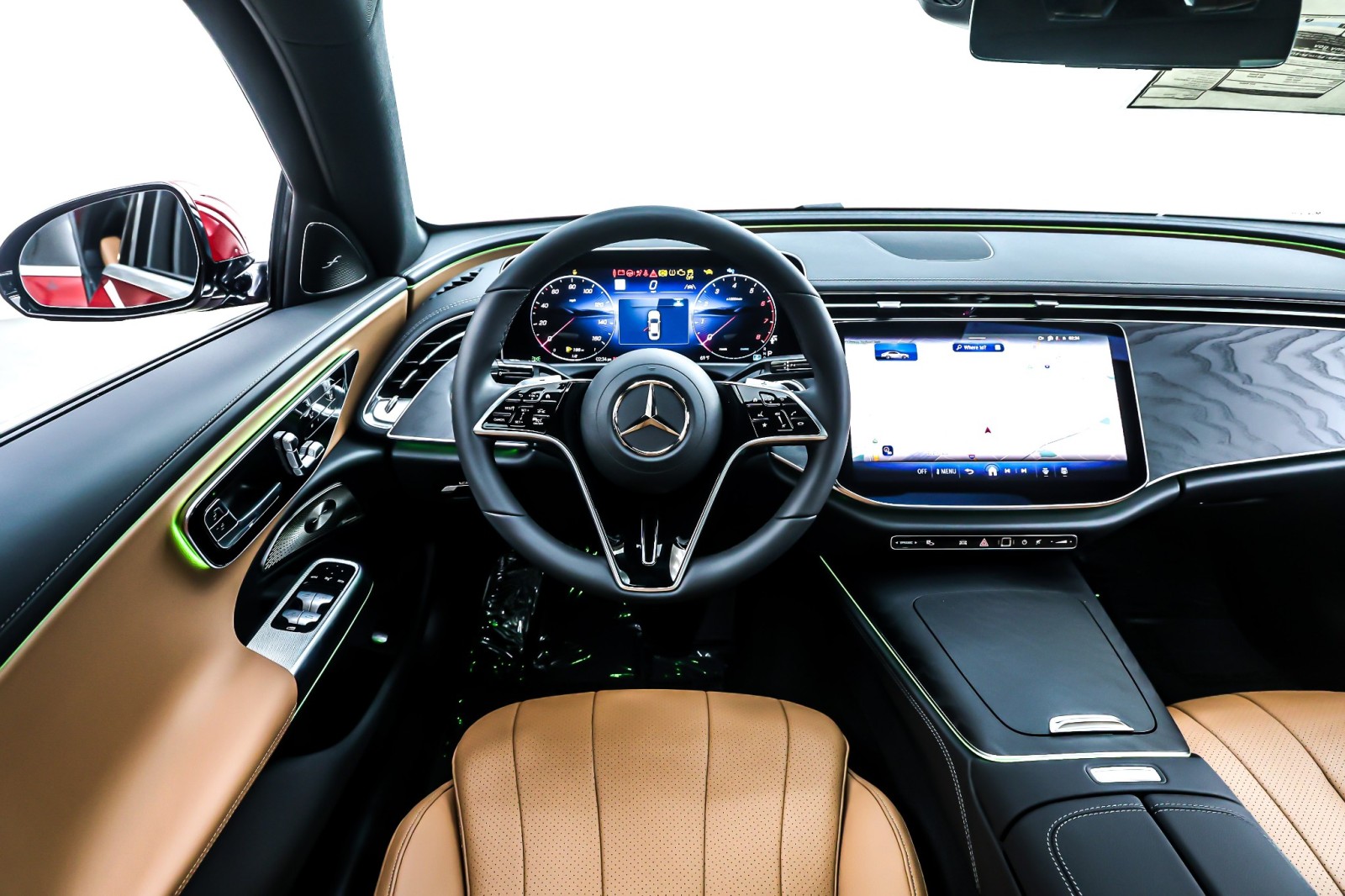 New 2026 MANUFAKTUR Patagonia Red Mercedes-Benz E 450 image 4