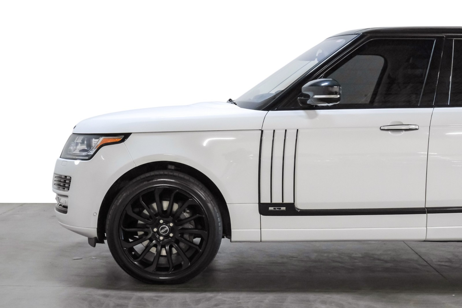 2014 Land Rover Range Rover Supercharged Autobiography LWB RearEntertainment BlackOutPkg 10