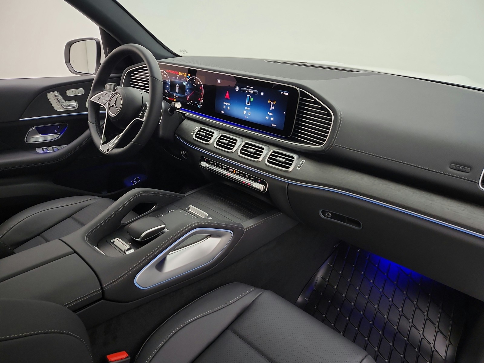 New 2026 Polar White Mercedes-Benz GLS 450 4MATIC® SUV image 14
