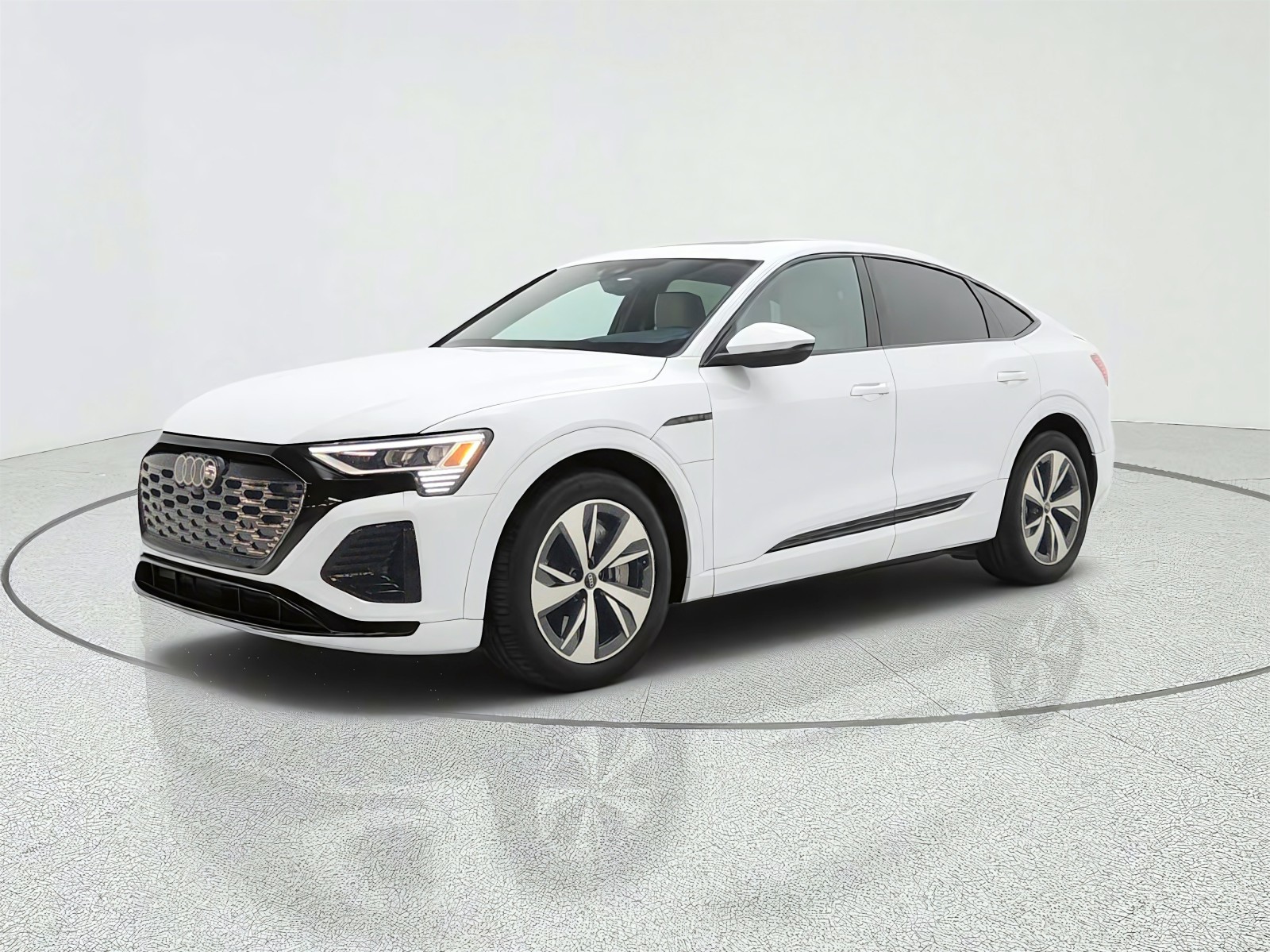 2024 Audi Q8 e-tron Sportback S line Premium