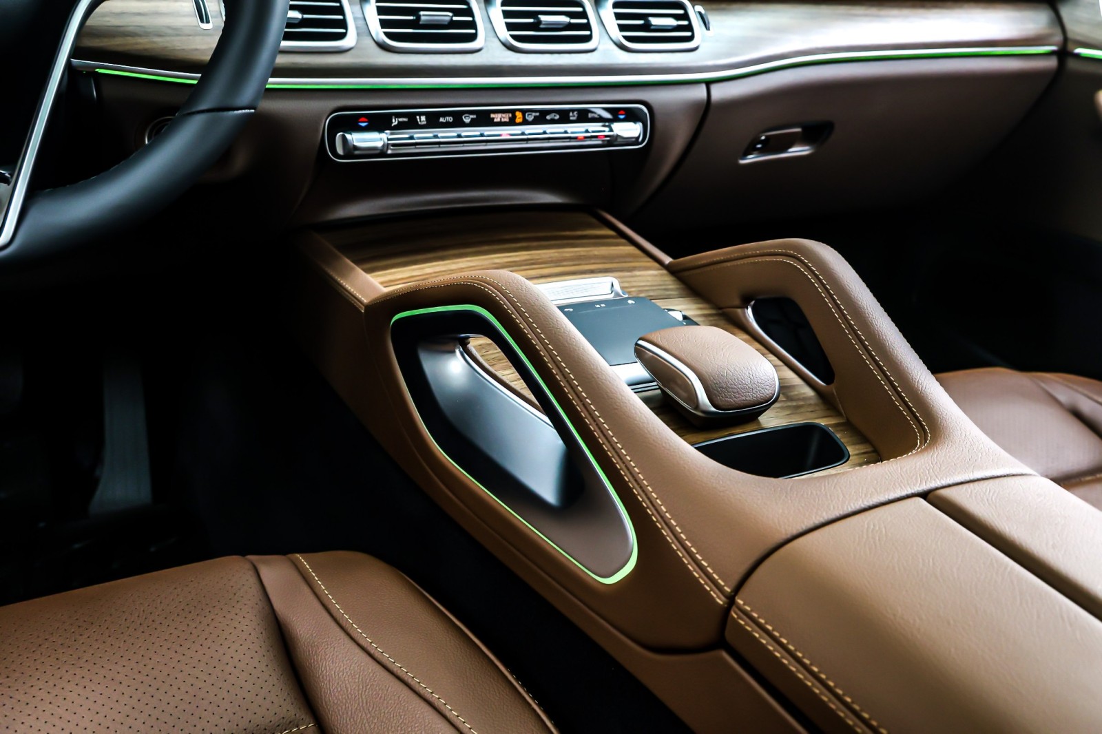 New 2026 Obsidian Black Metallic Mercedes-Benz GLE 350 image 6