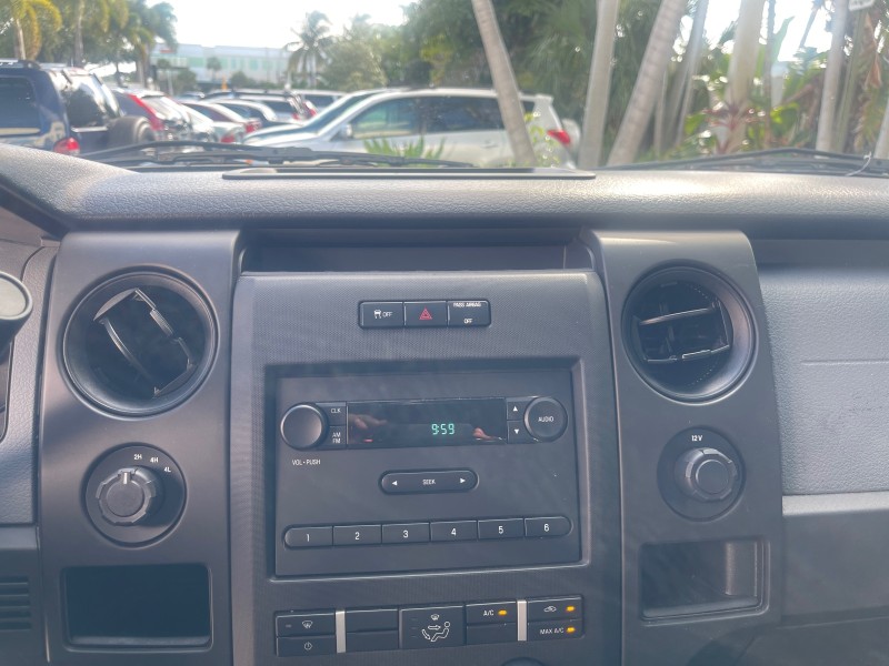 2014 Ford F-150 XL LOW MILES 28,806 4WD in , 