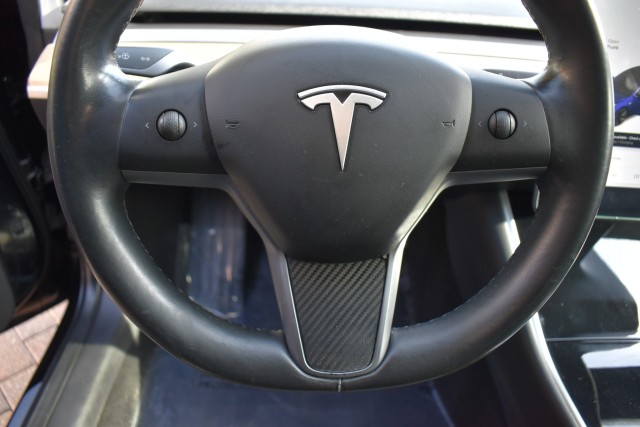 2019 Tesla Model 3 Standard Range Plus 17