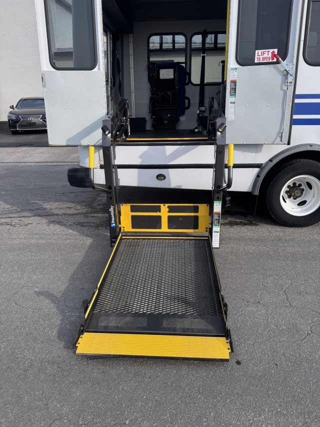 2015 Ford E-450 Wheelchair Lift & Passenger Bus in , 