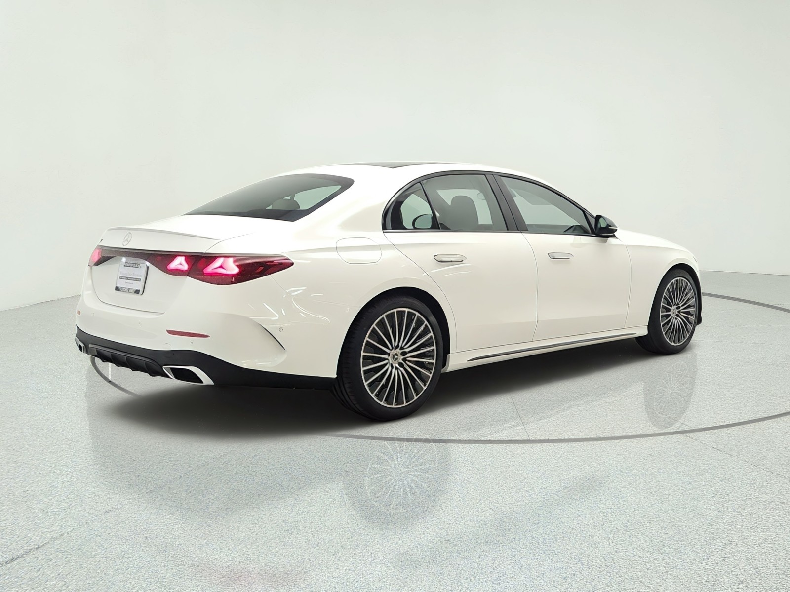 New 2027 Polar White Mercedes-Benz E 350 RWD Sedan image 5