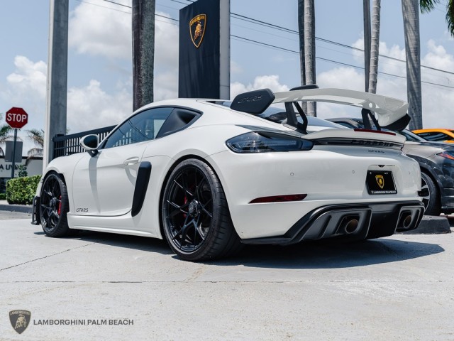 Porsche 718 Cayman
