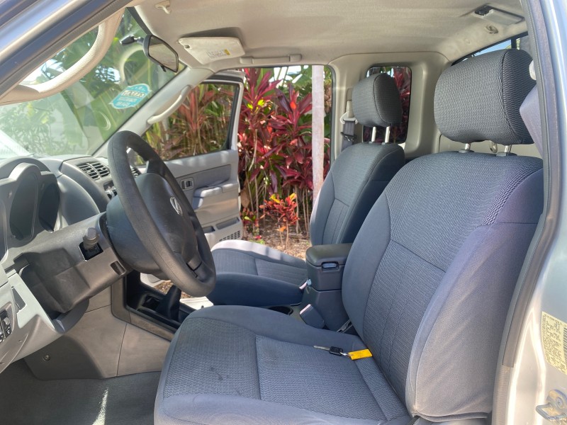 2002 Nissan Frontier 2WD XE XCAB 5 SPD AC 4 CYL in ,