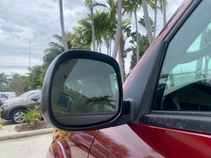 2006 Toyota Tundra SR5 4 DR CREW LOW MILES 93,838 in ,